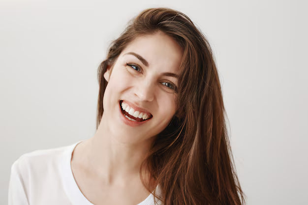 files/close-up-happy-gorgeous-healthy-woman-smiling-laughing-front_176420-20860_b3d6baa1-e2f2-4d7b-86cb-67b49a4c5fa8.avif