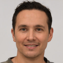 Brian E.⭐⭐⭐⭐